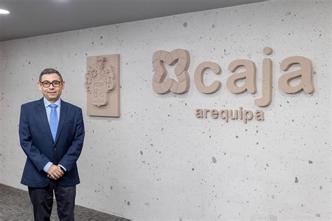 Caja Arequipa Una Empresa De Personas Sirviendo Personas Caja Arequipa