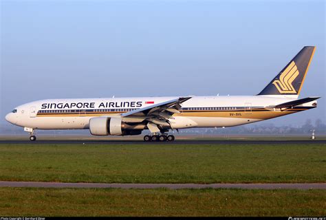 9V SVL Singapore Airlines Boeing 777 212ER Photo By Bernhard Ebner ID