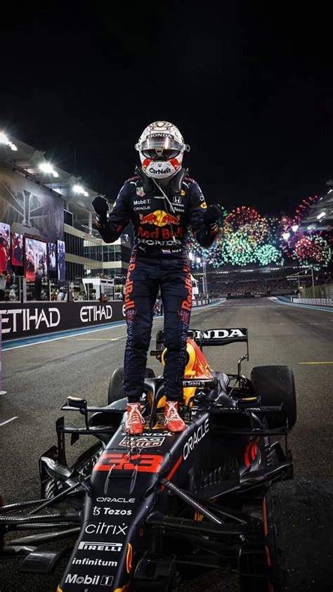 Max Verstappen Campione Del Mondo Piloti Red Bull Abu Dhabi Sfondo