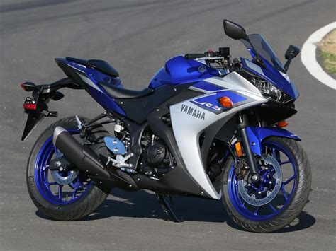 2015 Yamaha Yzf R3 First Ride Review Rider Magazine