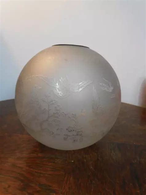 ANCIEN GLOBE EN verre pour lampe à pétrole baccarat ou Saint Louis