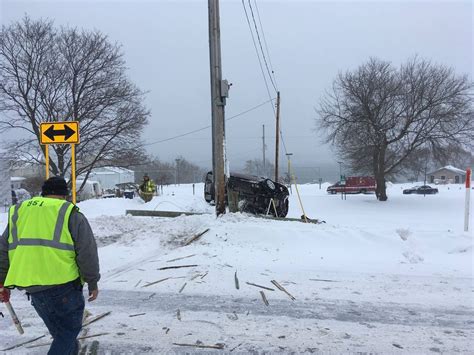 Woman Hits Utility Pole Trapped In Car Wpbn