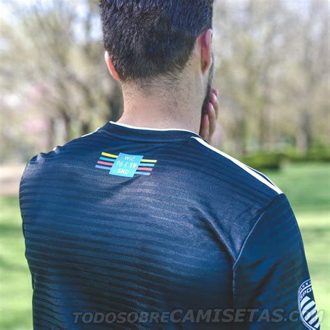 Sporting Kansas City Adidas Retro Night Kit Todo Sobre Camisetas