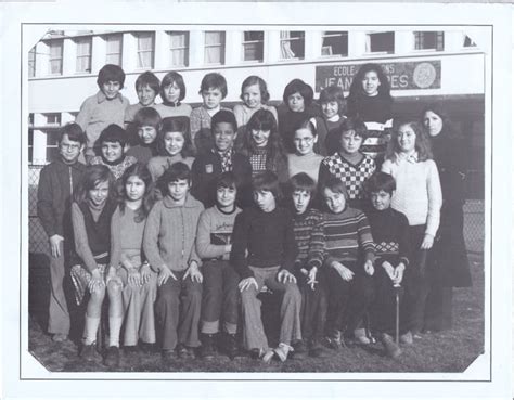 Photo De Classe CM2 De 1976 Ecole Jean Jaures Sainte Genevieve Des