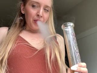 SMOKING BLONDE IN BRACES HITS BONG AT HOME AND SMILES ASMR SMOKER FETISH SFW BLONDE BUNNY