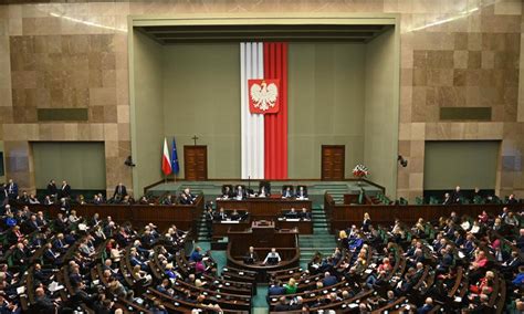 Sejm przyjął uchwałę w sprawie obrony polskich lasów Bankier pl