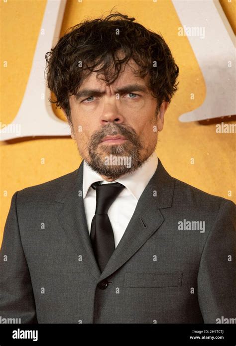 LONDON, ENGLAND - 07 DEC 2021: Peter Dinklage attends the UK Premiere ...