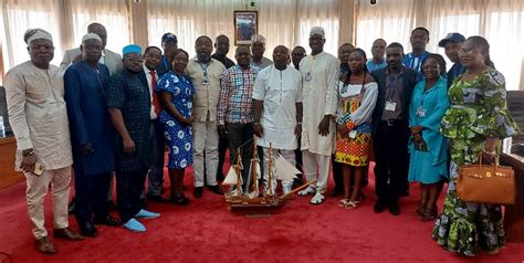 Visite Au Port Autonome De Lome Des Commissionnaires Agrees En Douane