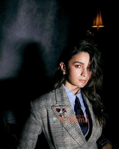 Alia Bhatt Photos Images Hd Wallpapers Alia Bhatt Hd Images Photos