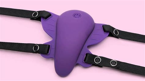 This Cute Wearable Vibrator Is Great For BDSM Beginners Glamour