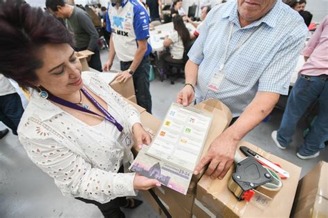 IECM Entrega Materiales Electorales Al INE Para Voto En El Extranjero