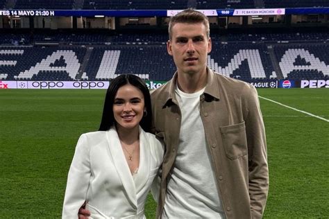 La Mujer De Lunin Le Ha Enviado Un Mensaje Indirecto A Ancelotti