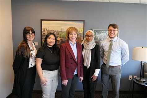 Internships Senator Tina Smith