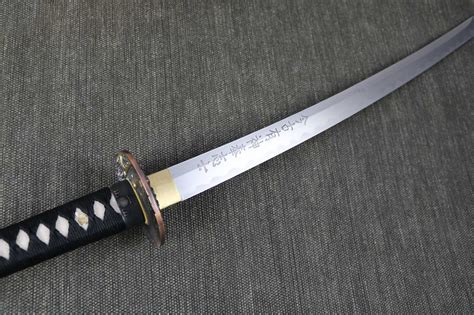 wakizashi-katana-blade-hilt-2 - Darksword Armory