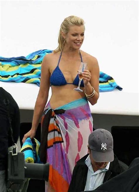 Amy Smart Nude Pics Scenes And Leaked Porn 2024 Scandal Planet