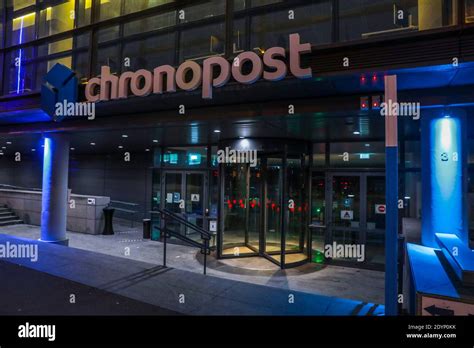 Chronopost france hi-res stock photography and images - Alamy 