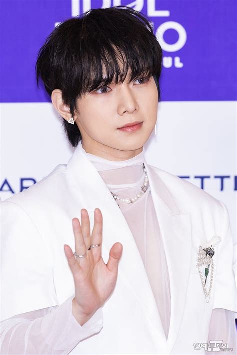 230923 Yeosang ATEEZ At Idol Radio Live In Seoul Red Carpet Beautiful