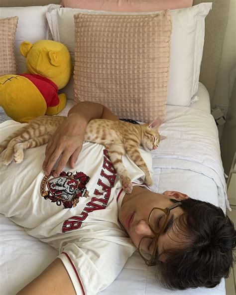 Kio Cyr | Brasil mora no meu coração 🇧🇷🤍 (scroll to end for kitty