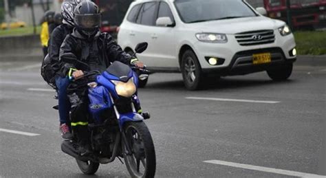 Los Cursos Gratuitos Para Motociclistas En Bogot Son Promovidos Por La