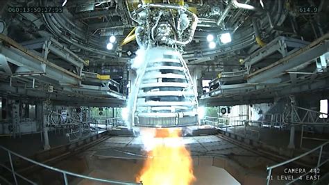 NASA S RS 25 Engine Hot Fire Test At Stennis New Artemis Moon Rocket