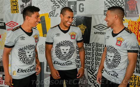 Top 54 Imagen Leones Negros Uniforme Blanco Abzlocal Mx