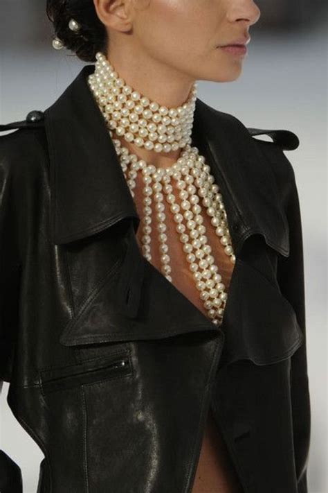 Are Pearls In Fashion 2024 Reggi Charisse