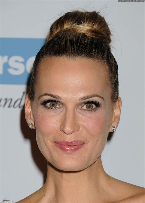 Molly Sims Beautiful Babe Celebrity Posing Hot High Resolution