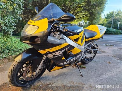 Suzuki Gsx R Cm Kangasala Moottoripy R Nettimoto