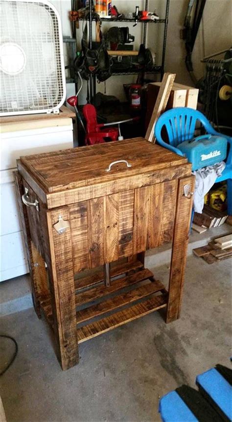 Diy Upcycled Wood Pallet Cooler