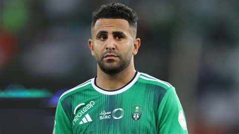 Al Ahli Mahrez Se Fait D Truire Par Les Fans Apr S Son Match Face