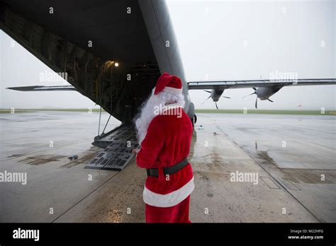 Families Of U S Airmen With The Th Air Base Squadron And Of U S