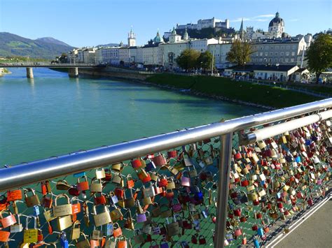 Solve Makartsteg Salzburg Jigsaw Puzzle Online With Pieces