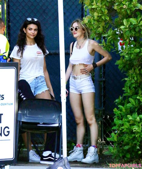 Bella Thorne OnlyFans Nude Leaks 71 ColorFans