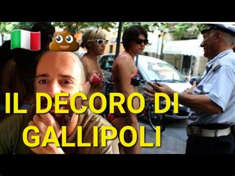 A Gallipoli Vietato Circolare In Costume E A Torso Nudo Nel Centro