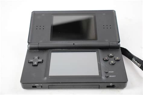 Nintendo DS Lite USG 001 Property Room