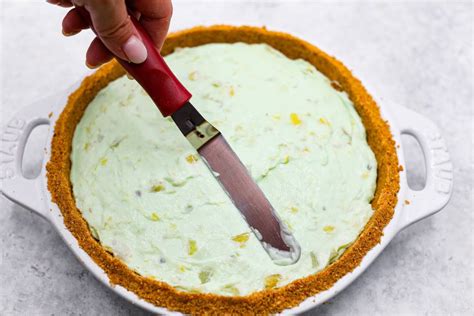 No Bake Pistachio Cream Pie The Recipe Critic