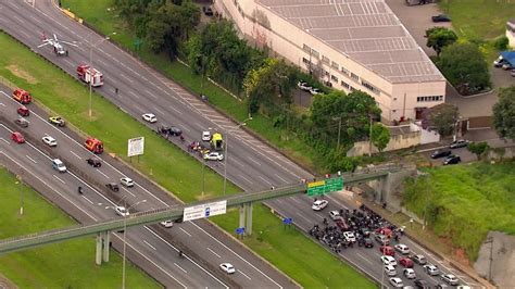 Acidente Na Anchieta Deixa Ferido E Bloqueia Via Sentido Litoral De Sp