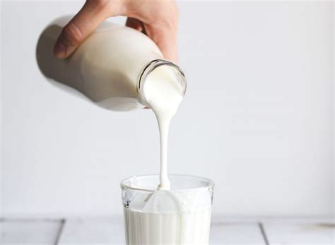 Clabbered Milk (Dikmelk/ Omaere) - 500ml / 1 Liter - Namibian Farmers ...