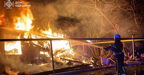 Russian attack on southern town of Izmail kills 3, injures 14 | Reuters