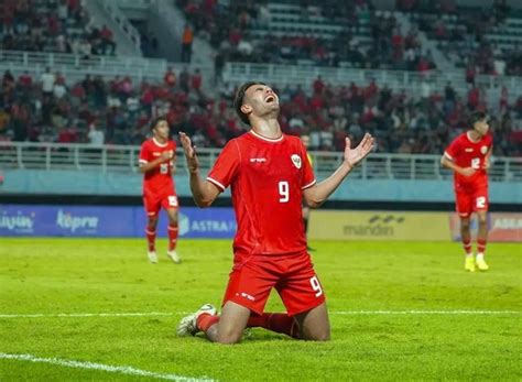 Piala Aff U Cetak Gol Debut Untuk Timnas Indonesia Jens Raven Jadi