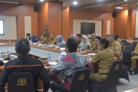 Pj Bupati Hadiri Langsung Rapat Bapemperda DPRD Bahas Propemperda