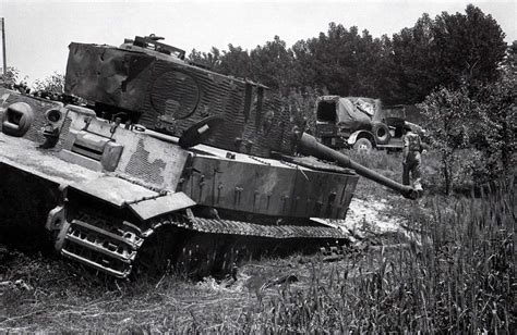 Knocked Out Pz Kpfw Vi Tiger I From Schwere Panzer Abteilung Italy