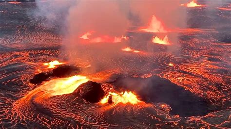 Stunning Images From The Eruption Of Hawaiis Kilauea Volcano