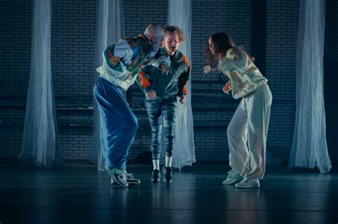 Vriendschap In Tijden Van Hardcore In Gabbers Waren We Nooit Geweten Dat Hakken Zo Mooi Kon