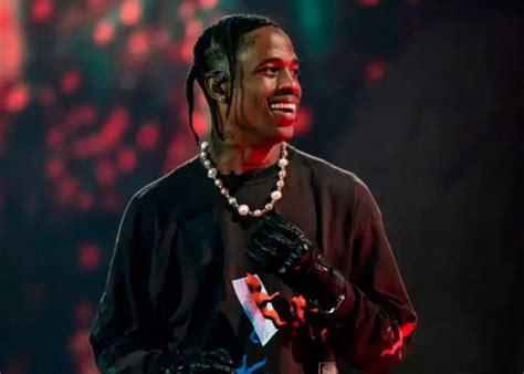 El rapero Travis Scott fue arrestado por alteración del orden público