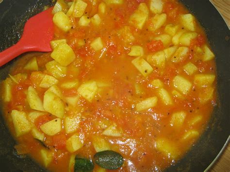 Sris Kitchen Tomato Potato Curry