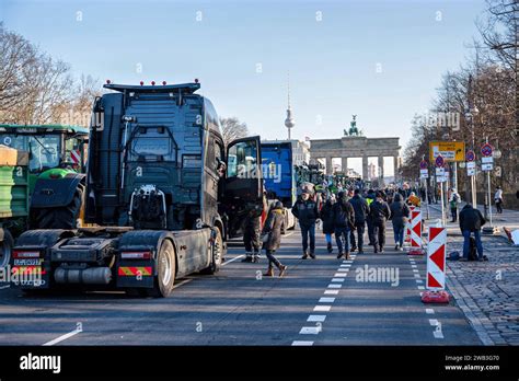 Berlin Bauern Protest In Der Deutschen Hauptstadt Stra E Des