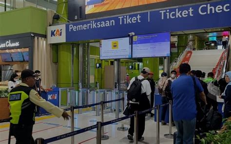 Mulai September Stasiun Gambir Terapkan Sistem Pemindai Wajah Penumpang