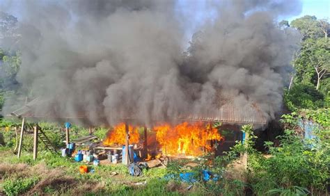 Madre De Dios Destruyen Laboratorio Para Elaborar Droga En El Alto