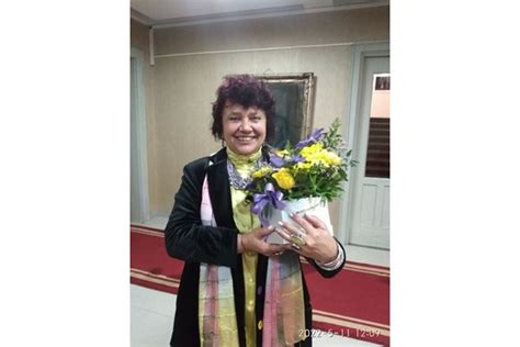 Мирела Иванова и Владимир Зарев: Внучката Владимира, която е на 18 ...